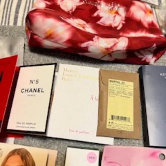 NWT Luxury Beauty Bundle 40+ items inc. Makeup, Fragrance, Skincare, Hair - Picture 7 of 7